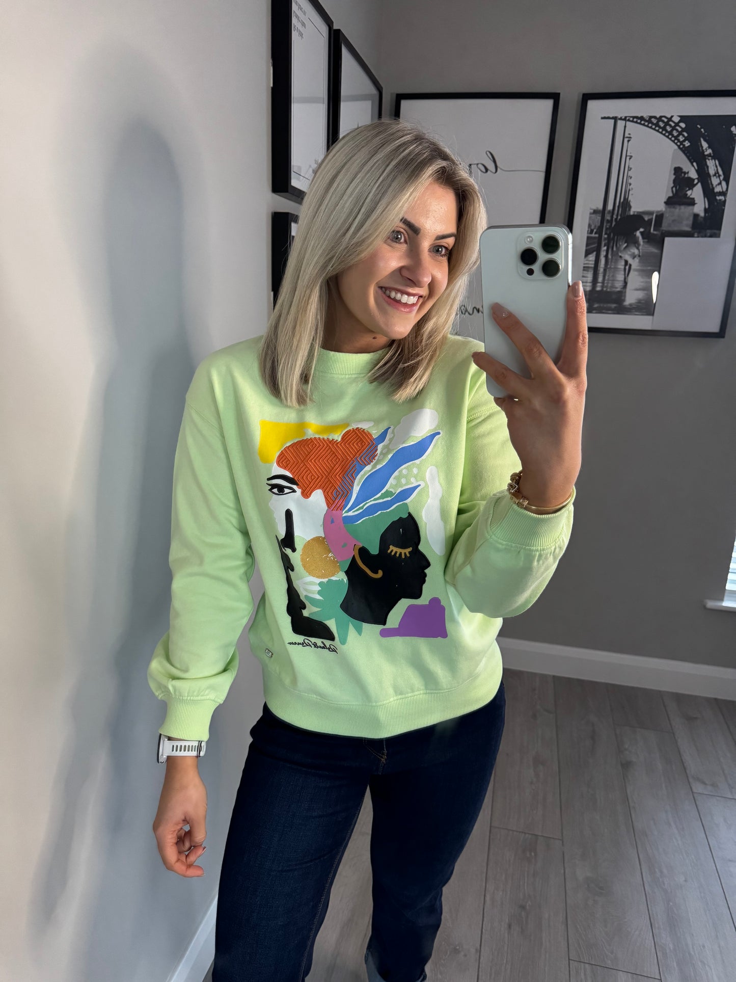 Relax & Renew Alex Pale Green Sweatshirt