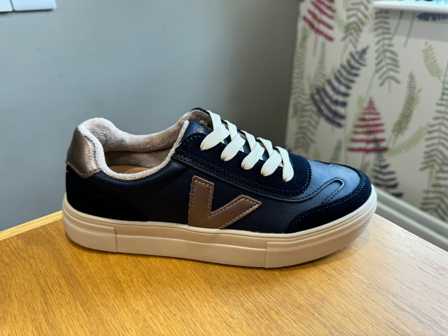 Drilleys Eighty Navy Trainer