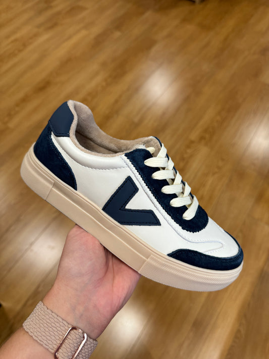 Drilleys Eighty Whipped Blue Trainer