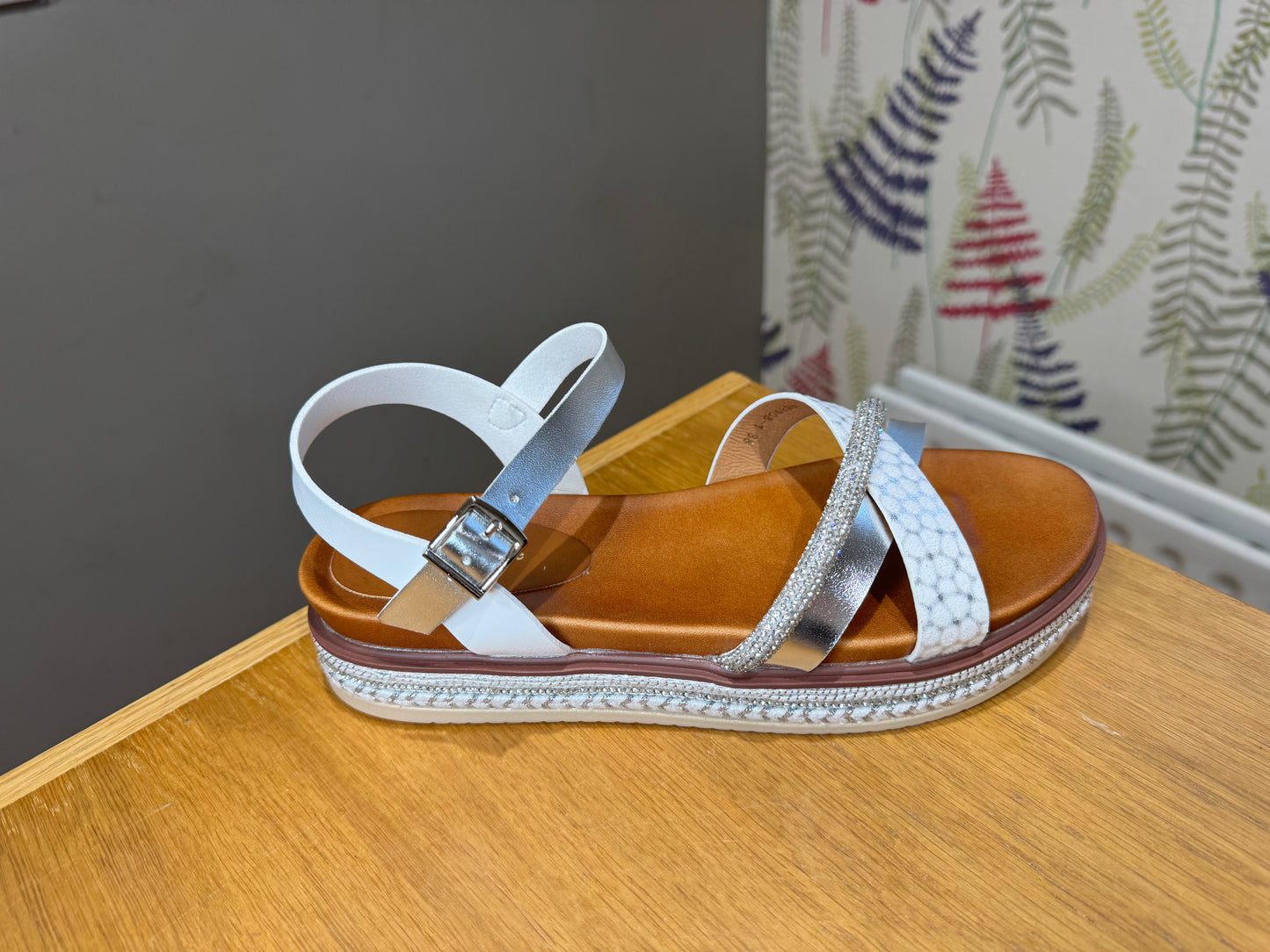 White/Silver Sandal