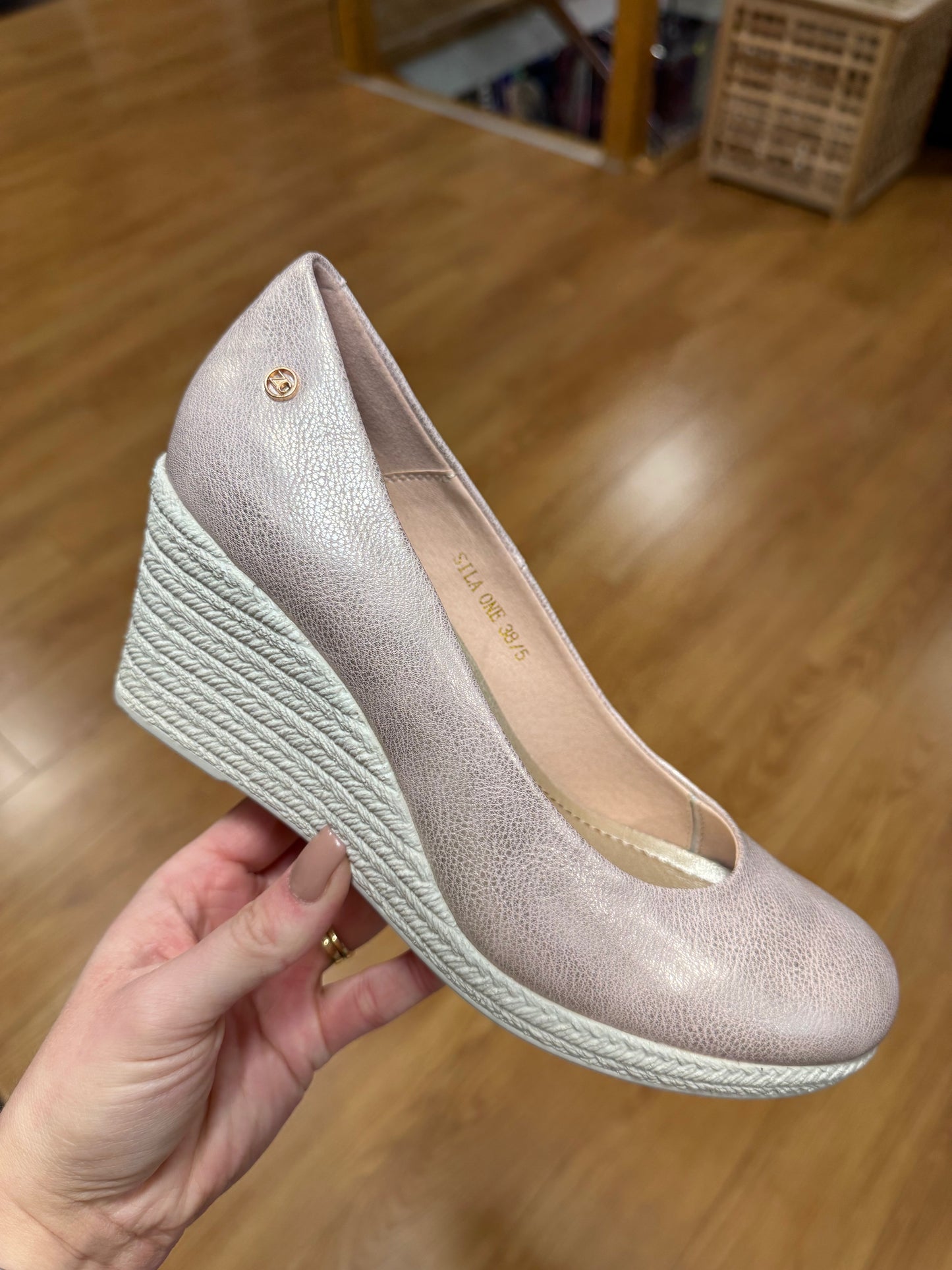 Zanni & Co Sila Delphi Shine Wedge