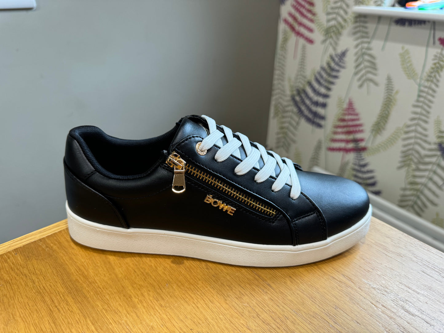 Tommy Bowe for Her Flucher Black Trainer